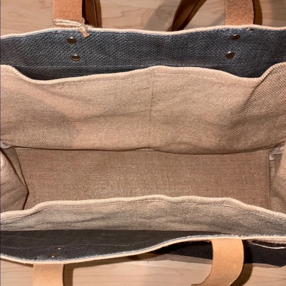 Black and Tan Tote Bag - Picture 4 of 7